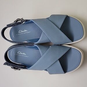 Women's Clarks Cloudsteppers Backstrap Sandal, Denim, Size 7, NWB